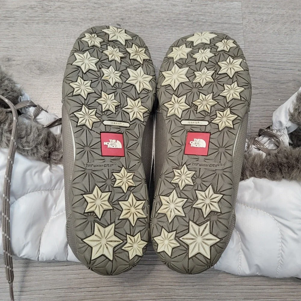 The North Face Beige Faux Fur Winter Boots Goose Down Fill Quilted Womens 7.5